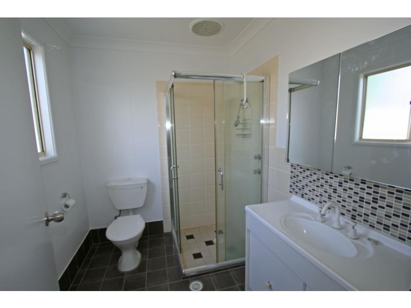 2 Stuart Street, Abernethy NSW 2325