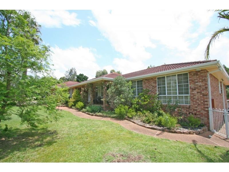 7 Malia Close, Windella NSW 2320