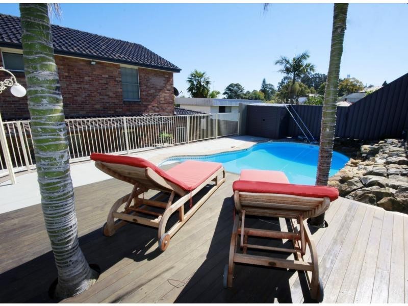 24 Regent Street, Cessnock NSW 2325