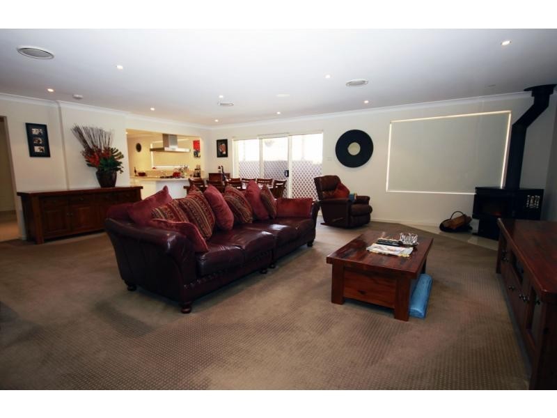 24 Regent Street, Cessnock NSW 2325