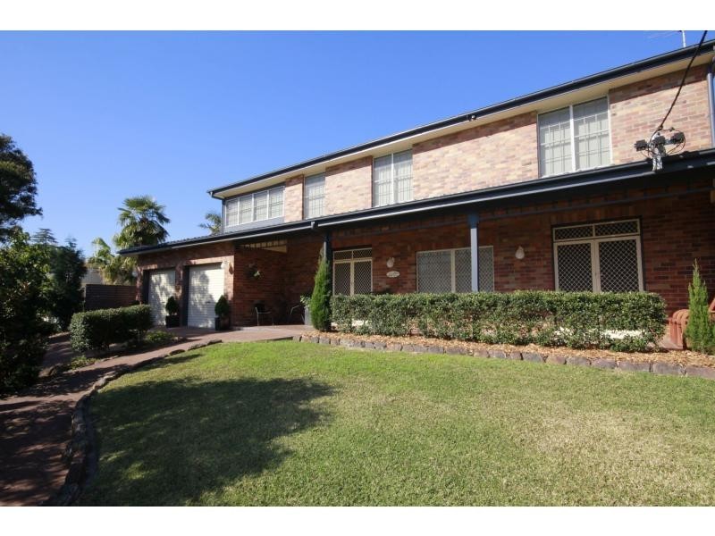 24 Regent Street, Cessnock NSW 2325