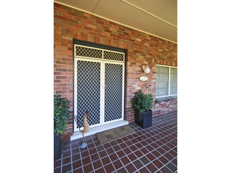 24 Regent Street, Cessnock NSW 2325
