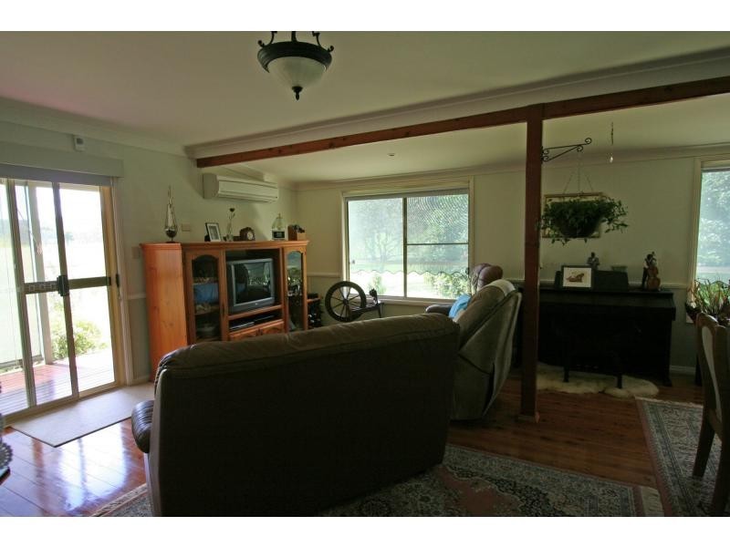 278 Heaton Road, Quorrobolong NSW 2325