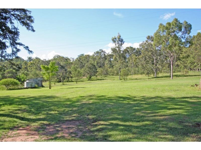 22 Lindsay Road, North Rothbury NSW 2335