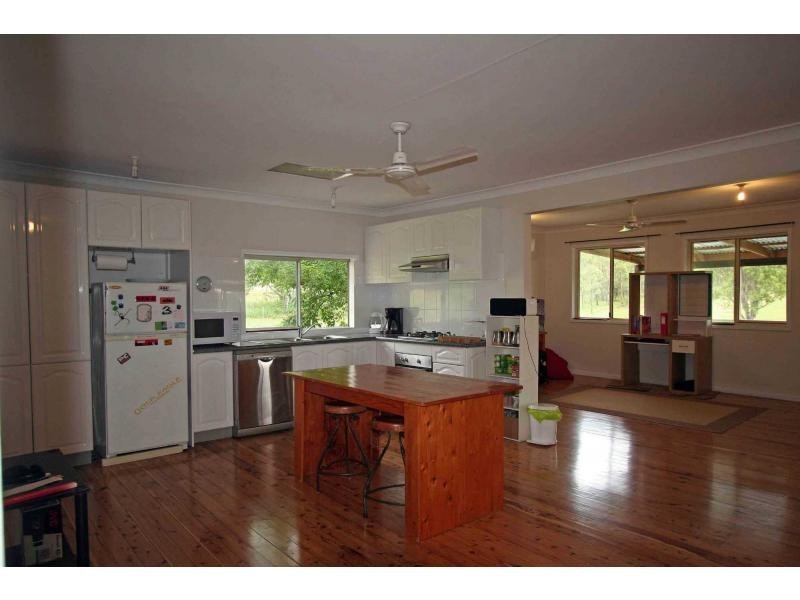 22 Lindsay Road, North Rothbury NSW 2335
