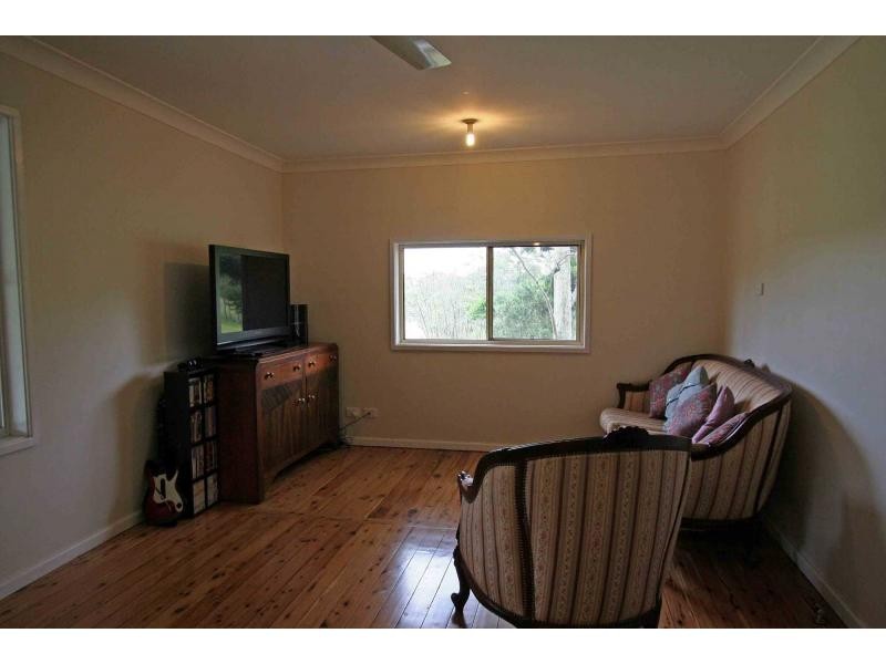 22 Lindsay Road, North Rothbury NSW 2335