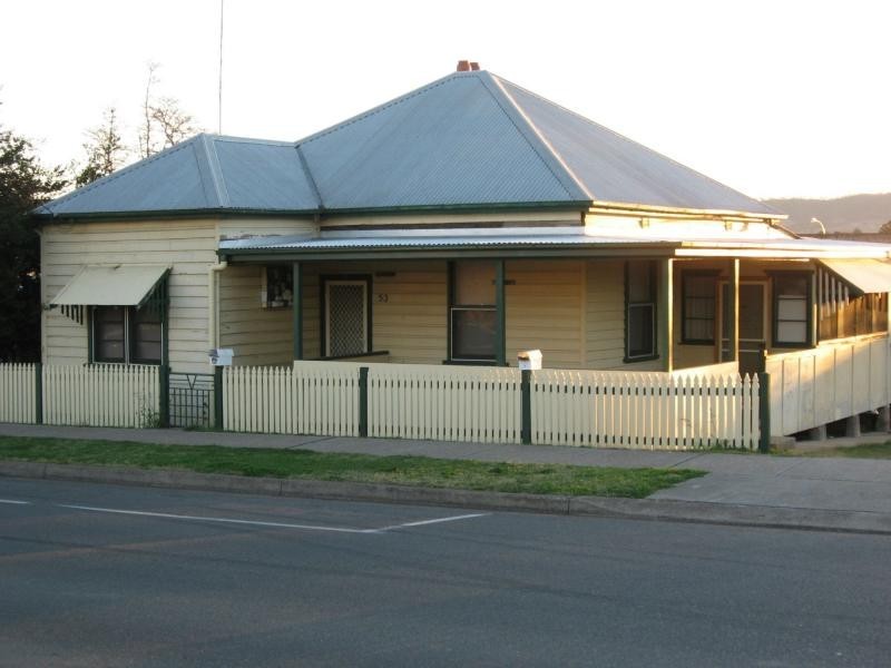 Unit 2, 53 Cumberland Street, Cessnock NSW 2325