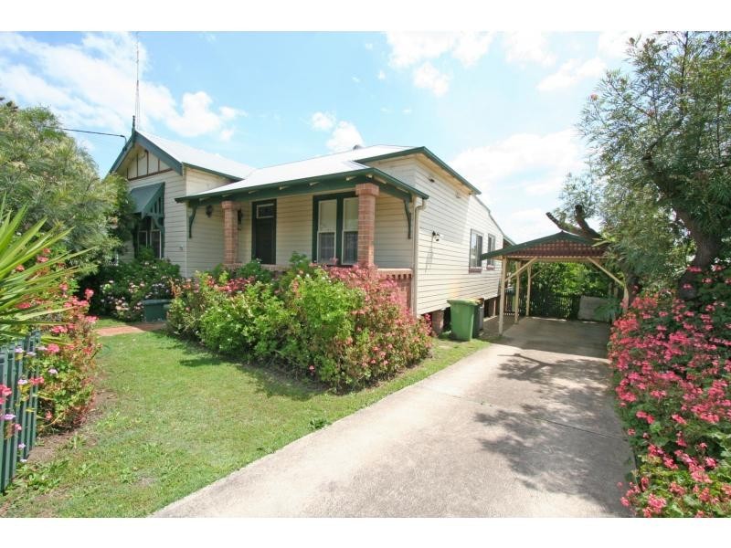 63 Desmond Street, Cessnock NSW 2325