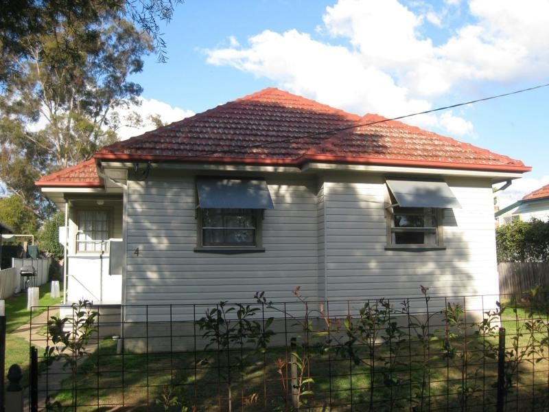 4 Desmond Street, Cessnock NSW 2325