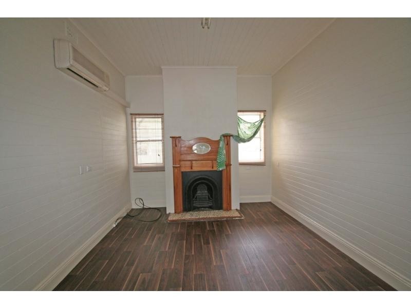 2 McFarlane Street, Cessnock NSW 2325