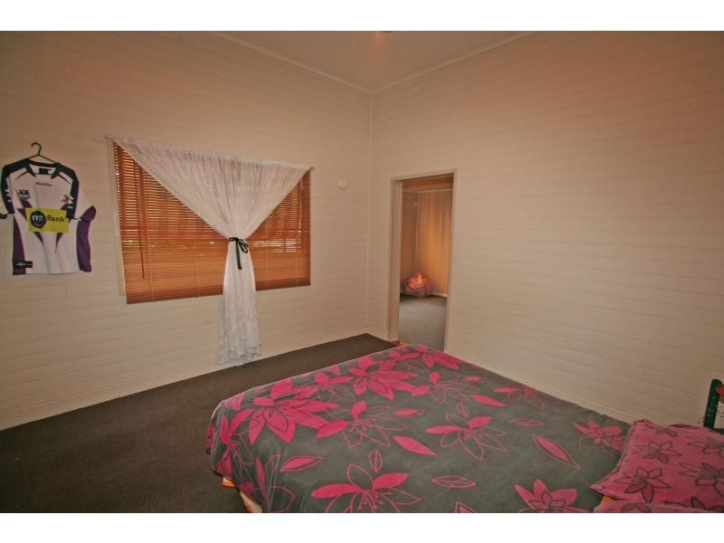 1 Neath Road, Neath NSW 2326