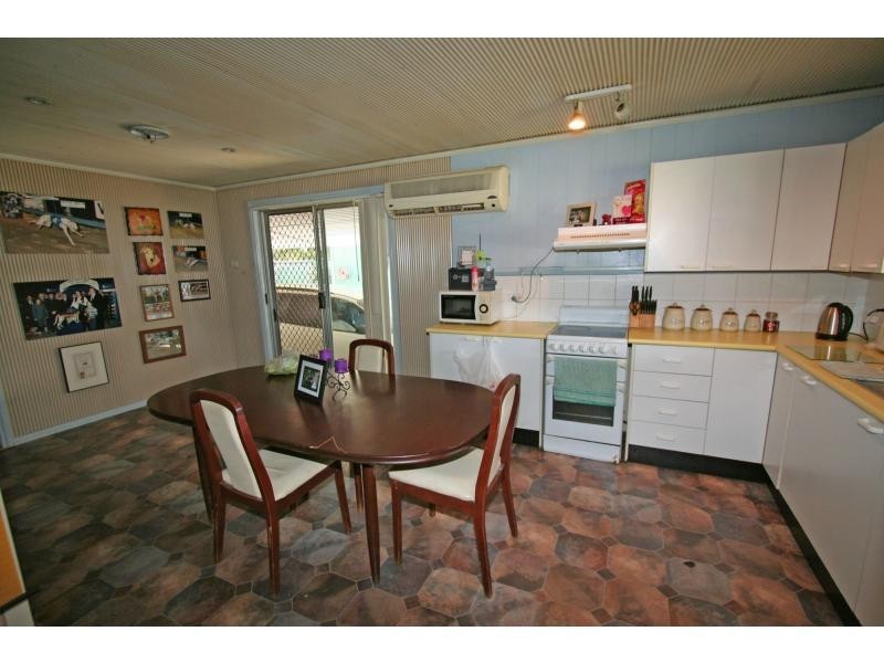 1 Neath Road, Neath NSW 2326