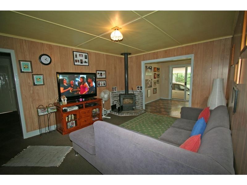 1 Neath Road, Neath NSW 2326