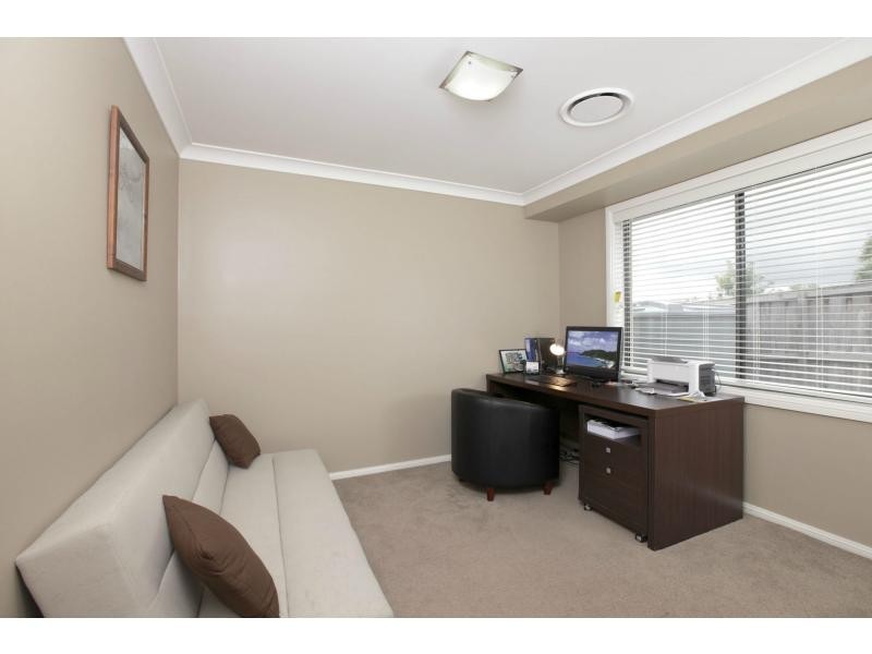 12 Farmgate Row, East Branxton NSW 2335