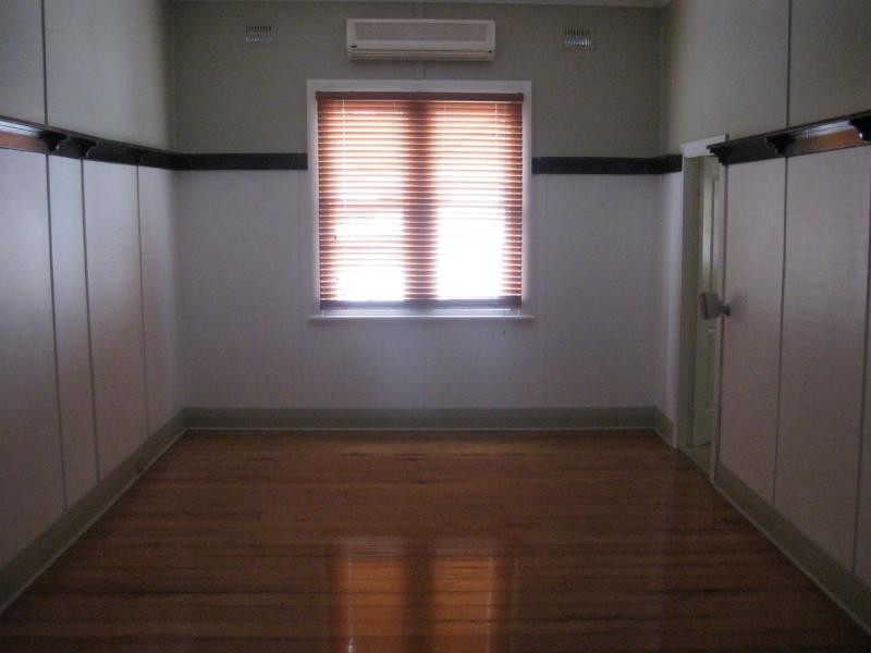 8 King Street, Cessnock NSW 2325
