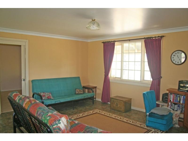 34 Campbell Road, Ellalong NSW 2325