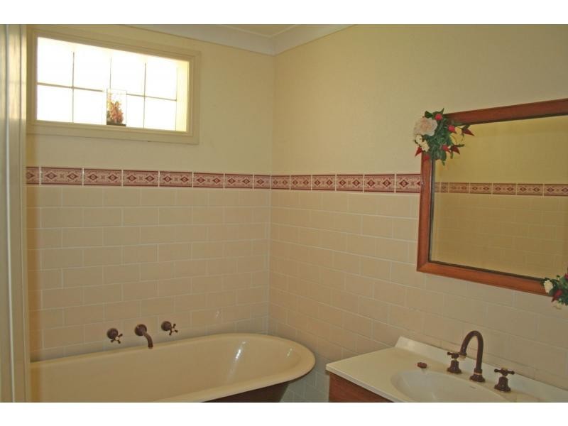 34 Campbell Road, Ellalong NSW 2325