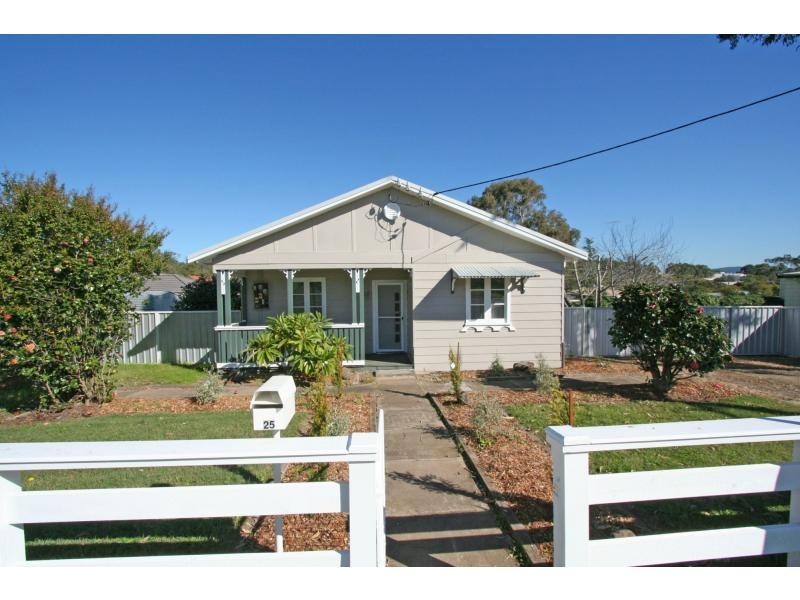 25 Long Street, Cessnock NSW 2325
