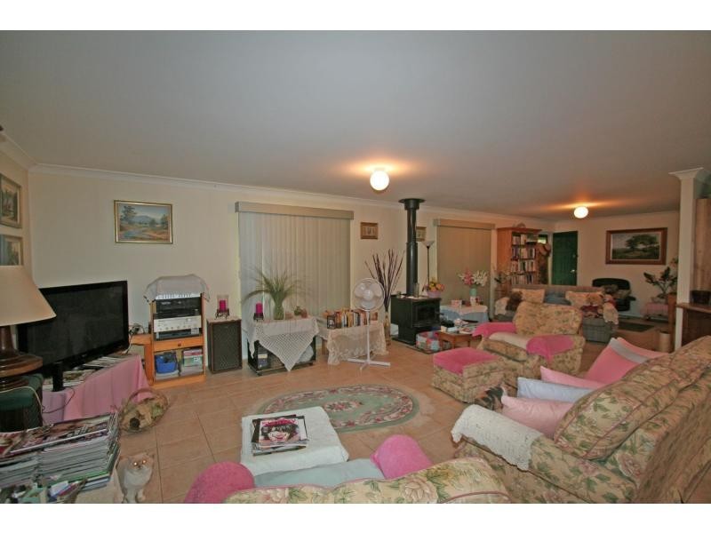 186 Truro Street, Ellalong NSW 2325