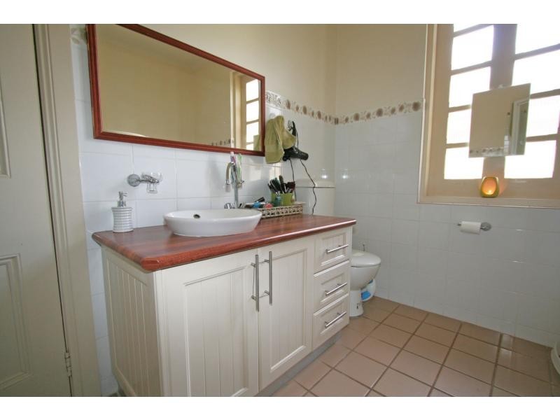 28 Hall Street, Cessnock NSW 2325