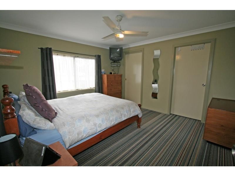 20 Stirling Street, Abernethy NSW 2325
