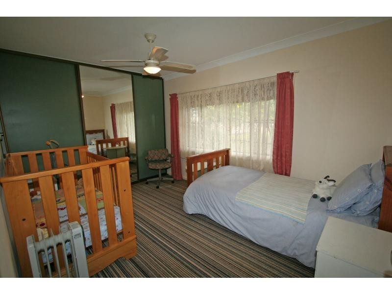 20 Stirling Street, Abernethy NSW 2325