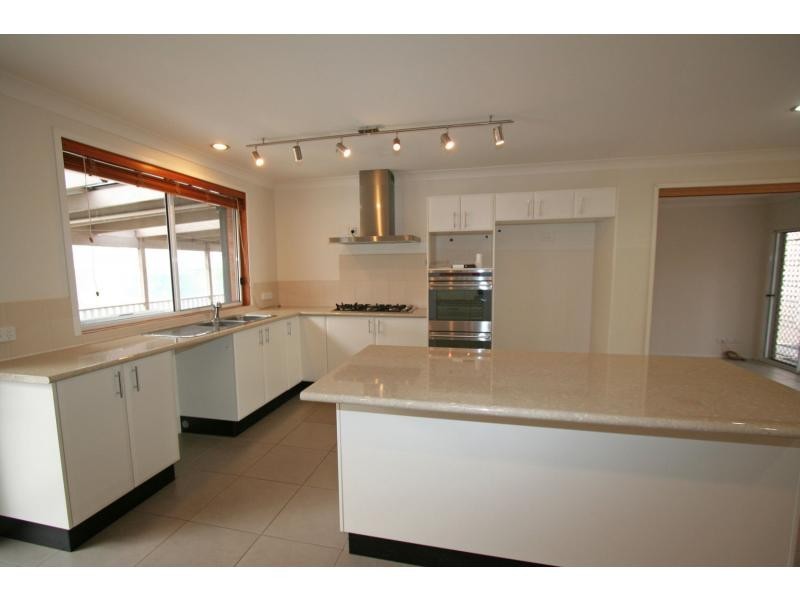 37 Mitchell Street, North Rothbury NSW 2335