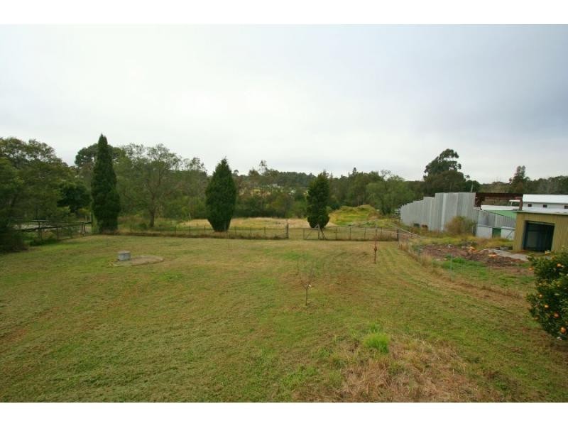 42 Charles Street, Abermain NSW 2326