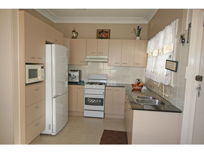 35 Hickey Street, Cessnock NSW 2325