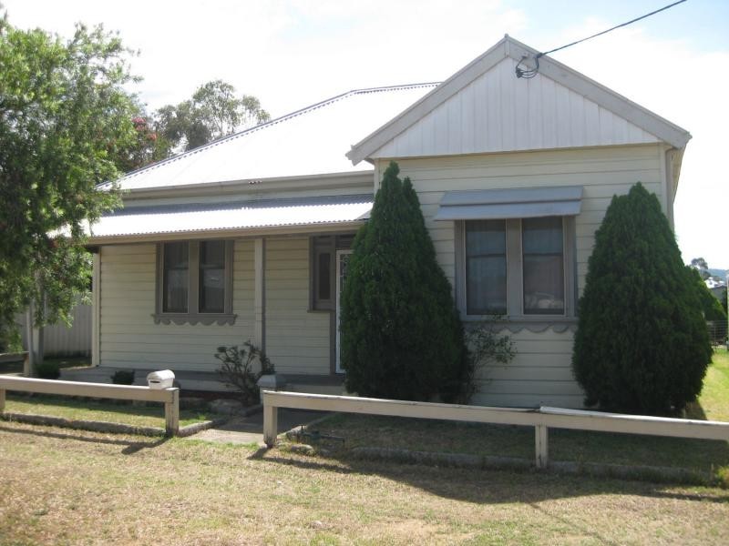 7 Alexander Street, Cessnock NSW 2325