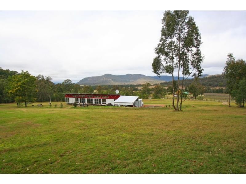 204 Thompsons Road, Milbrodale NSW 2330