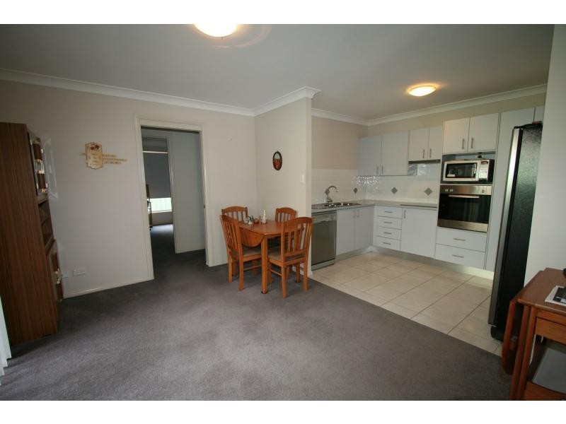 2/11a Greta Street, Aberdare NSW 2325