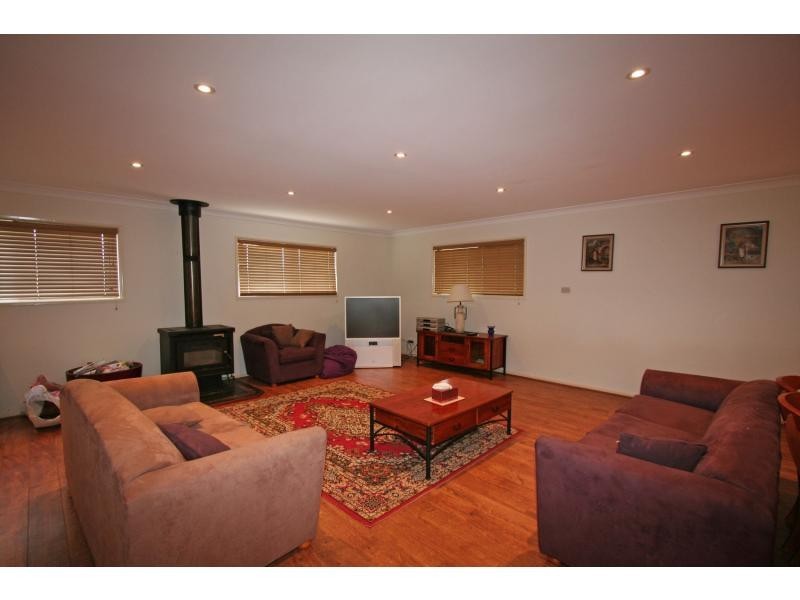 18 Fletcher Street, Nulkaba NSW 2325