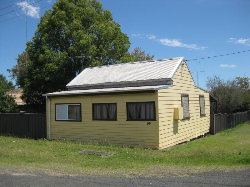 99 Deakin Street, Kurri Kurri NSW 2327
