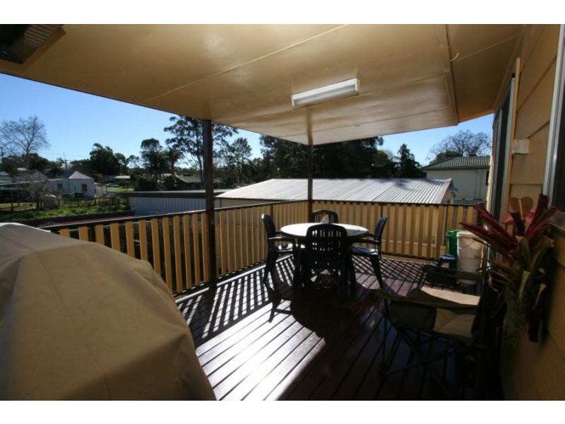 29 Elizabeth Street, Abermain NSW 2326