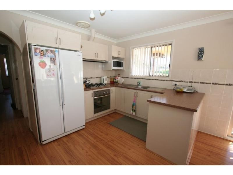 29 Elizabeth Street, Abermain NSW 2326