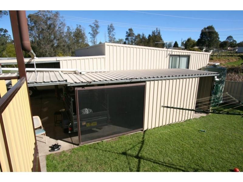 29 Elizabeth Street, Abermain NSW 2326