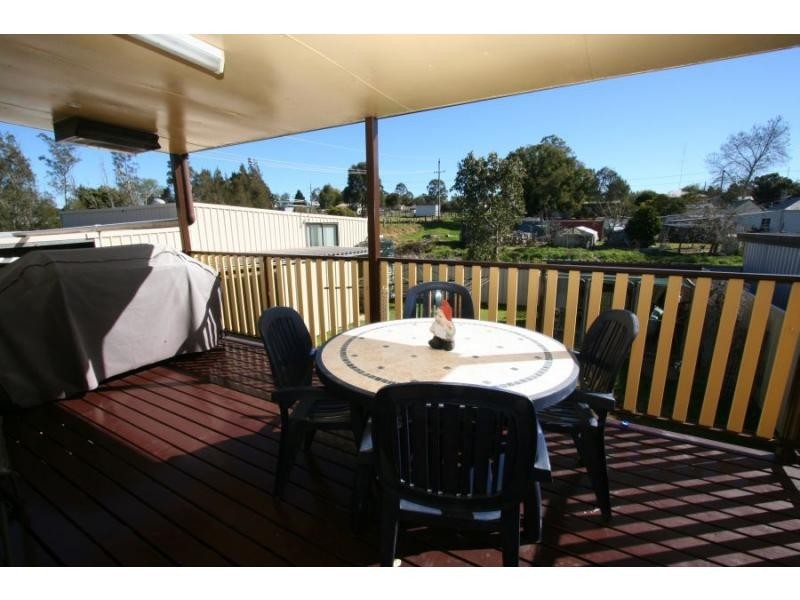 29 Elizabeth Street, Abermain NSW 2326