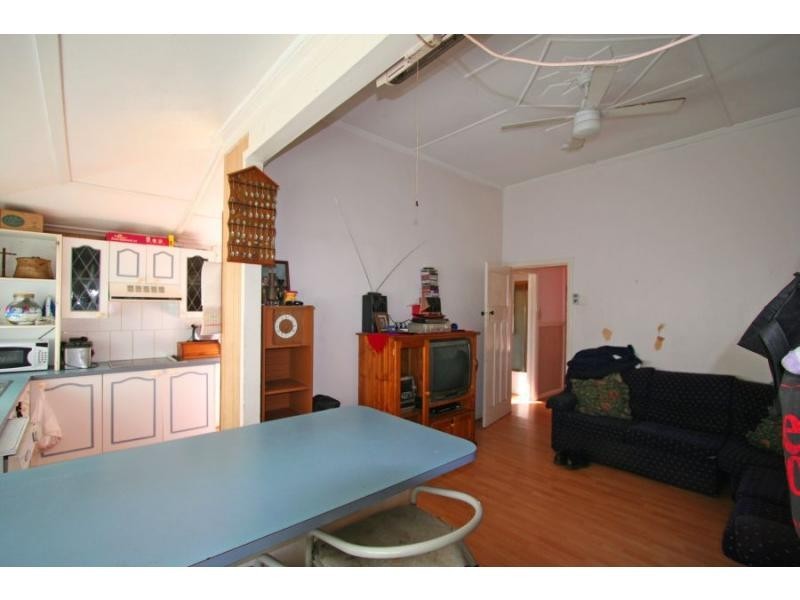 43 Daniel Street, Cessnock NSW 2325