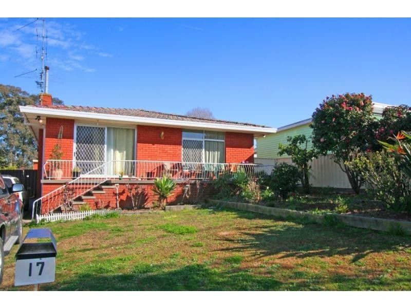 17 Buckland Avenue, Cessnock NSW 2325