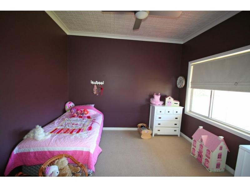 58 Government Road, Weston NSW 2326