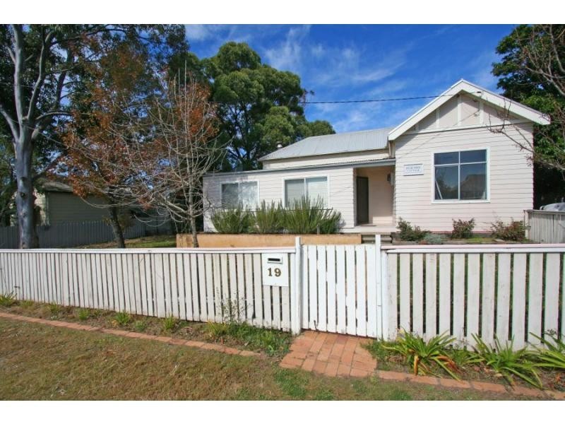 19 Sergeant Street, Cessnock NSW 2325