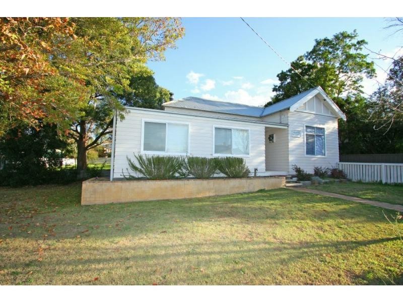 19 Sergeant Street, Cessnock NSW 2325