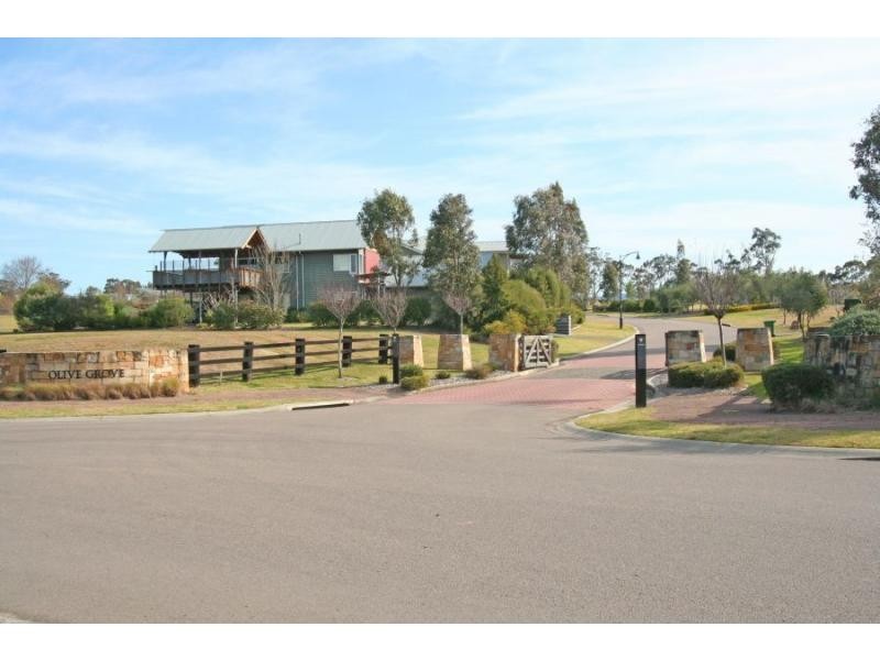 25 Verdale Close, Rothbury NSW 2320