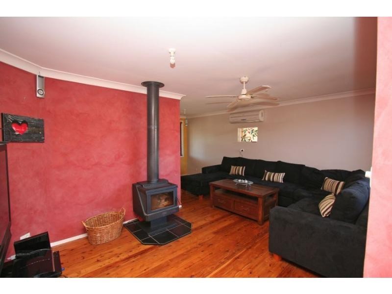 16 Mackellar Street, Cessnock NSW 2325