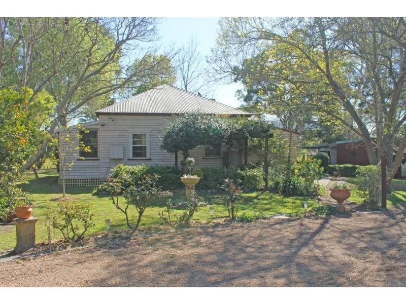 974 Leggetts Drive, Mount Vincent NSW 2323