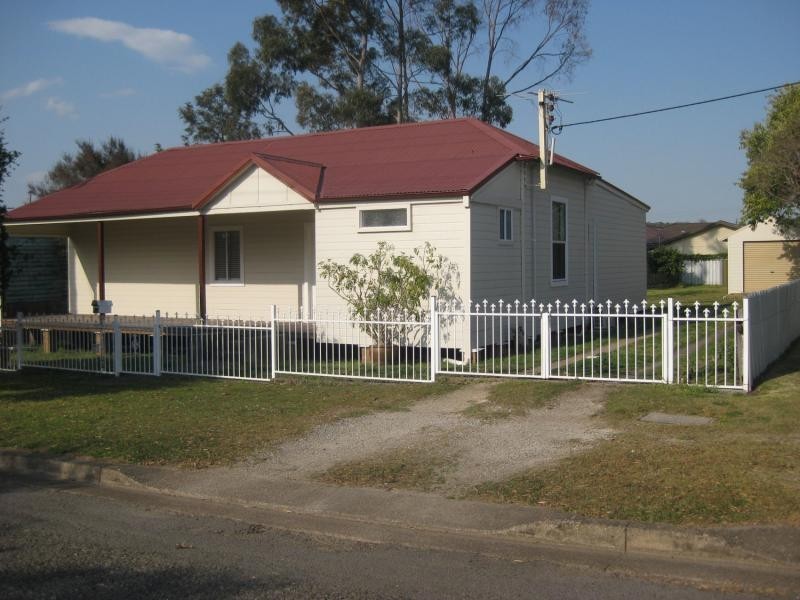 20 Carroll Avenue, Cessnock NSW 2325