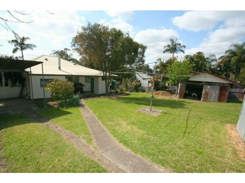 4 Thomas Street, North Rothbury NSW 2335