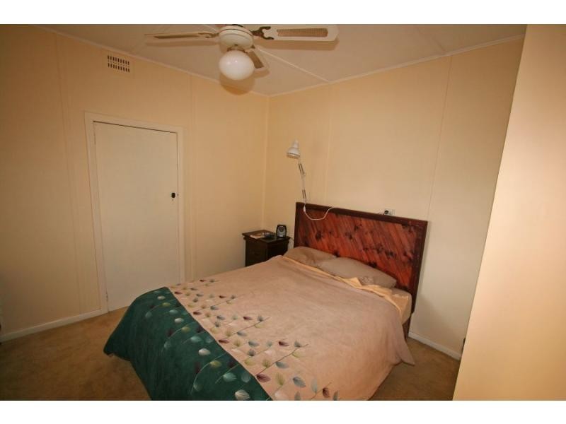 4 Thomas Street, North Rothbury NSW 2335