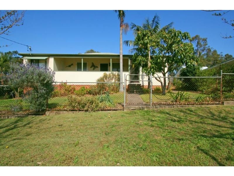 4 Thomas Street, North Rothbury NSW 2335